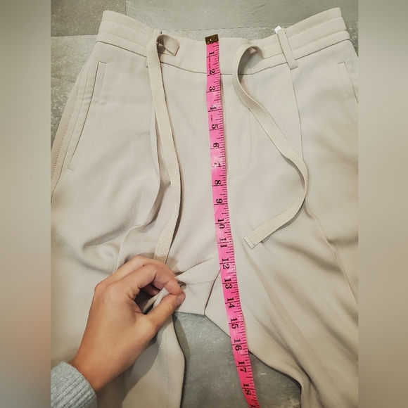 Vince Wide Leg Pull-on High Rise Pants. Creamy Light Tan. Size S. 30" Inseam. - Picture 12 of 14